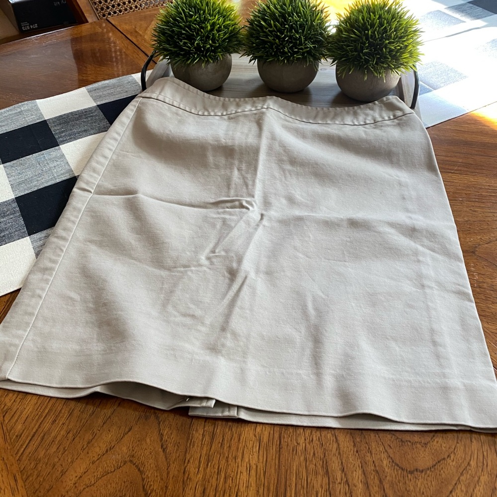 Banana Republic Tan Skirt - Sz 2